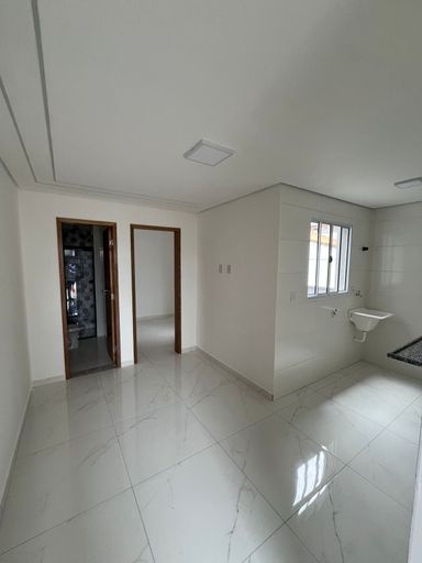 Dimensão do tamanho da sala e entrada para o quarto