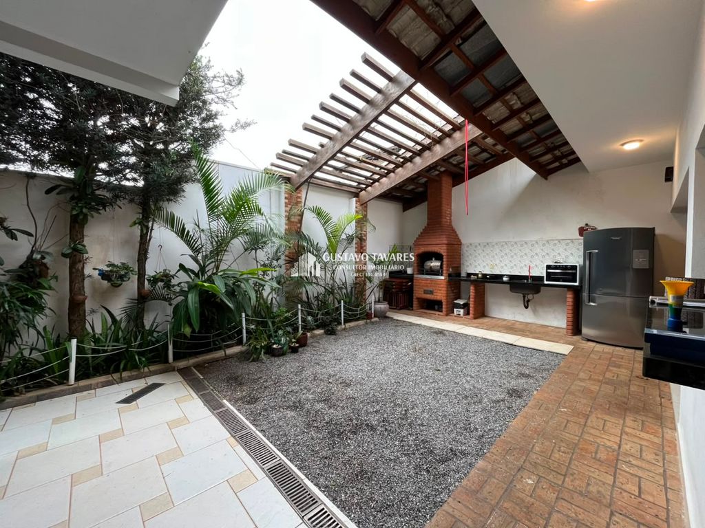 Casa, 4 quartos, 250 m² - Foto 1