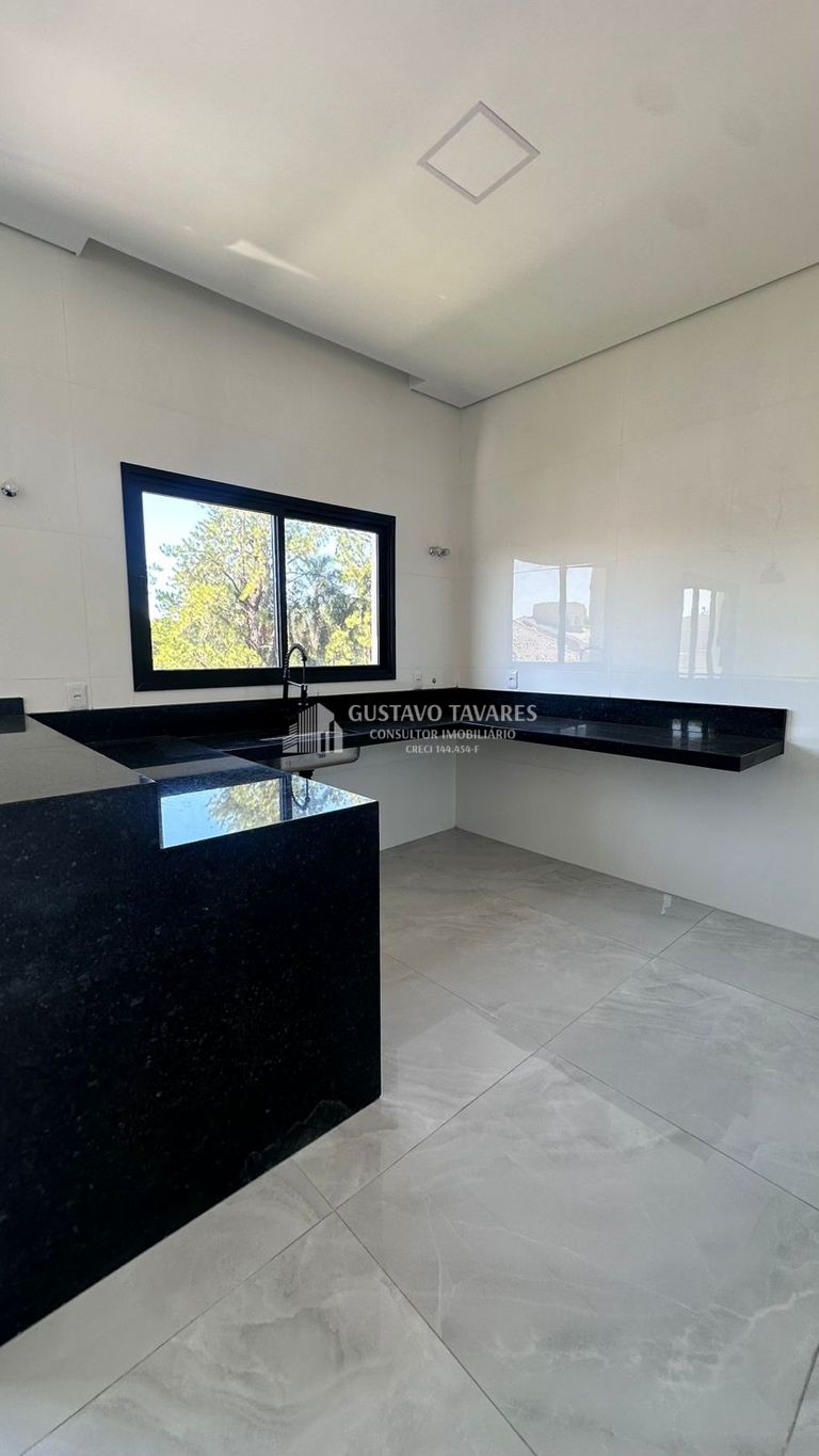 Casa, 3 quartos, 236 m² - Foto 4