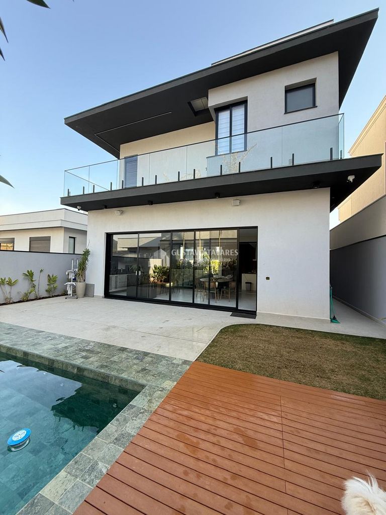 Sobrado, 3 quartos, 350 m² - Foto 1