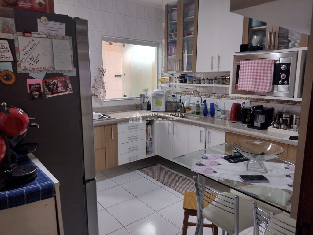 Casa, 3 quartos, 219 m² - Foto 4