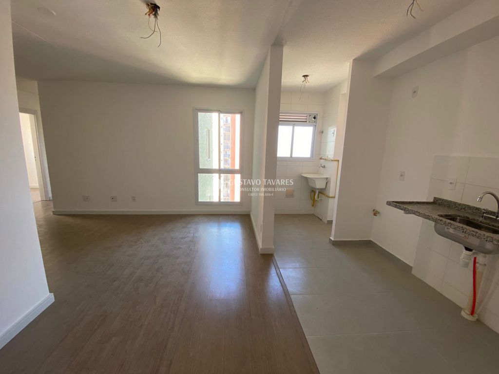 Apartamento à venda com 3 quartos, 64m² - Foto 1
