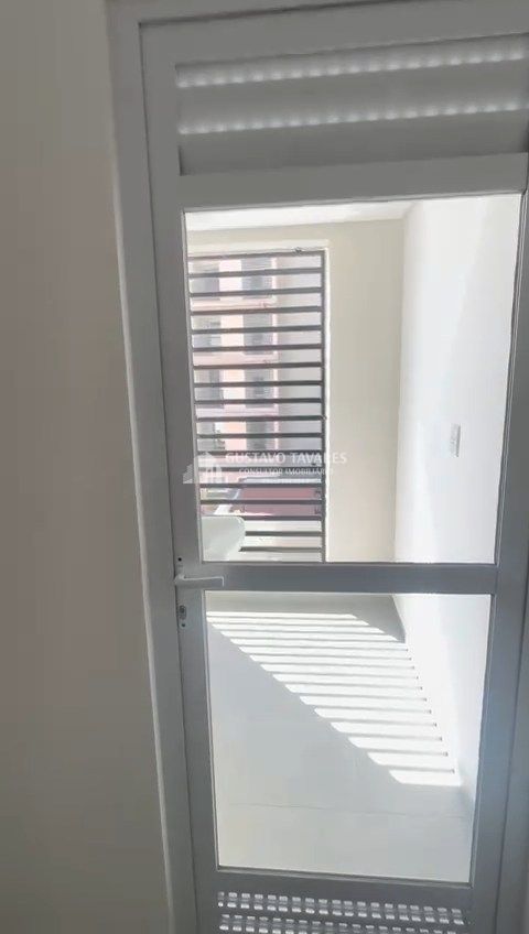 Apartamento à venda com 2 quartos, 59m² - Foto 4