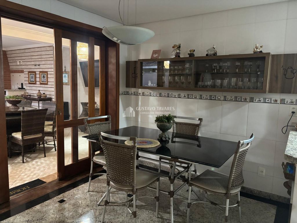 Casa, 4 quartos, 350 m² - Foto 4