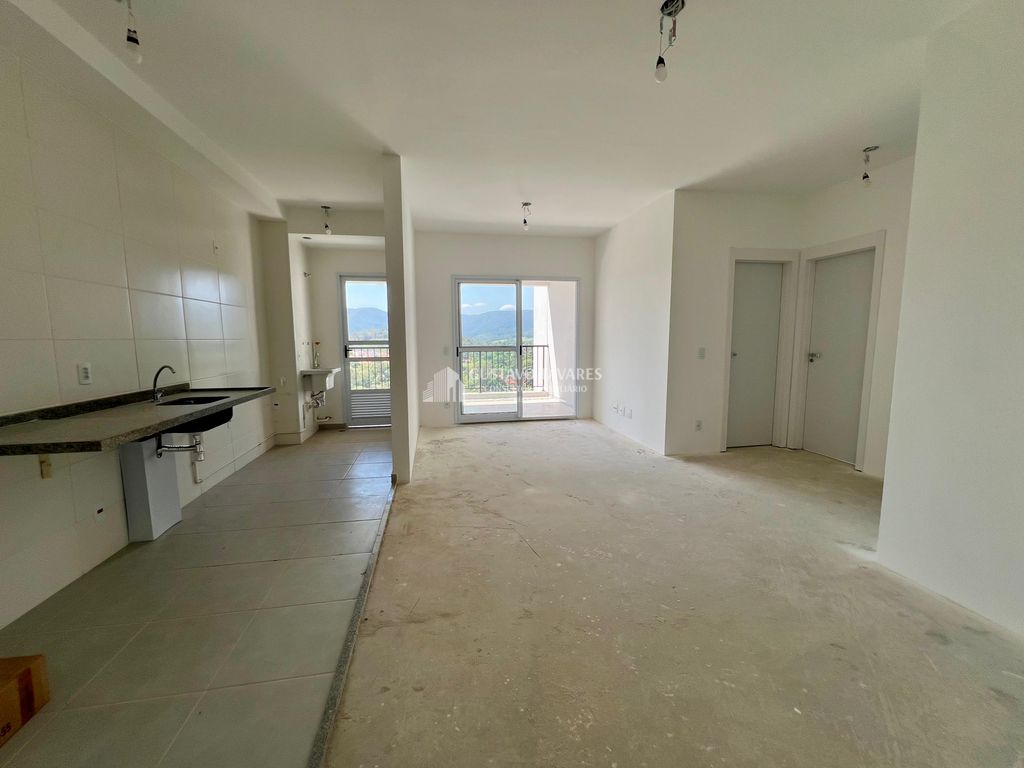 Apartamento à venda com 3 quartos, 85m² - Foto 1