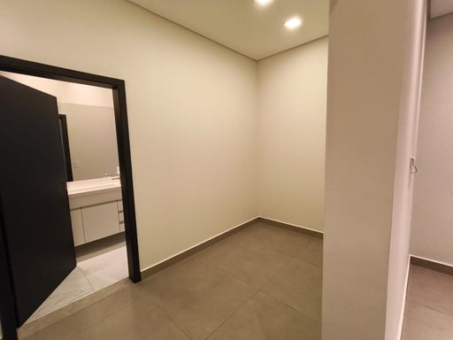 Closet da suíte Master do piso térreo