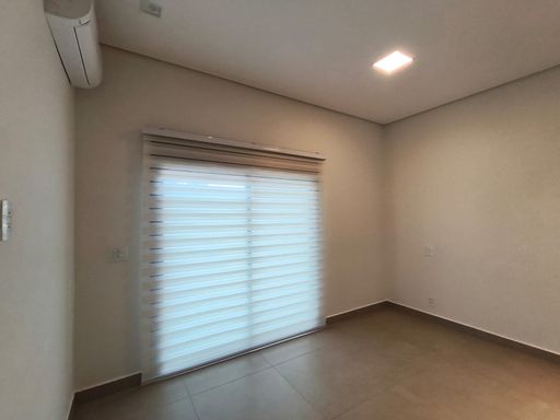 Cortina painel rolo da 3ª suíte, piso superior