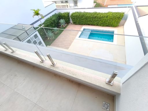 Vista da varanda da 3ª suíte para piscina