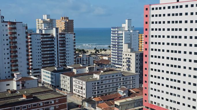 Vista para o mar da sacada da sala.