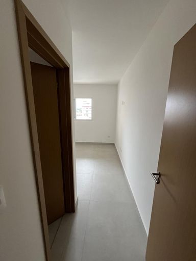 Suíte bem iluminado.