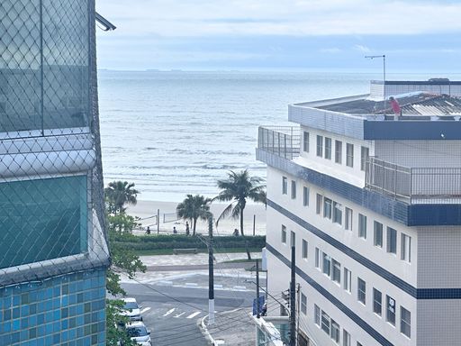Vista para o mar da sacada da sala.