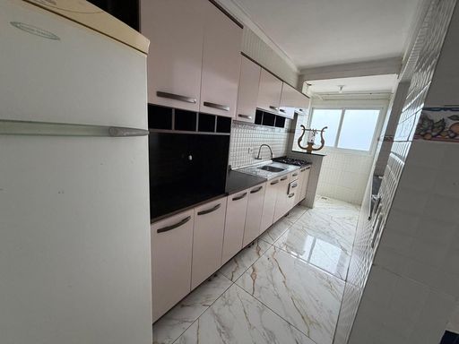 Cozinha americana planejada.