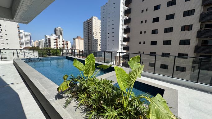 Piscina adulto e infantil.