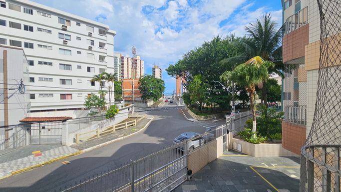 Vista do mar da sacada.