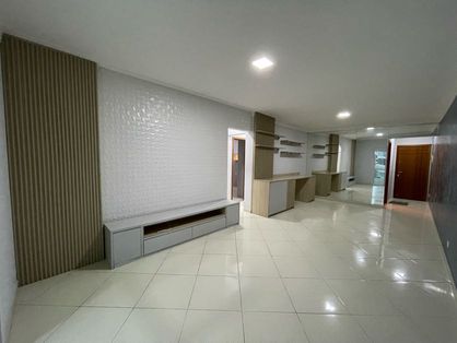 sala de estar com 2 ambientes