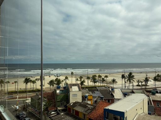 Vista do mar da sacada gourmet.