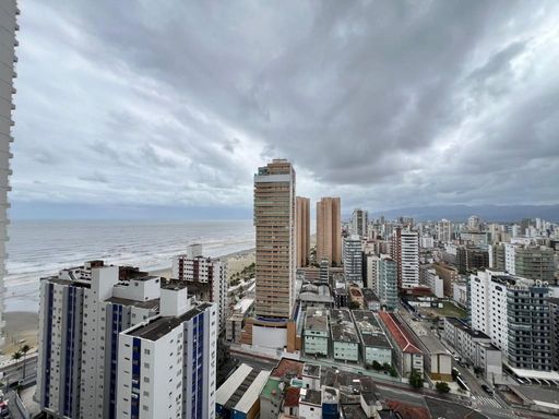 Vista do mar da sacada gourmet.