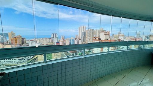 Sacada gourmet envidraçada.