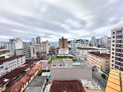 Vista livre da sacada.