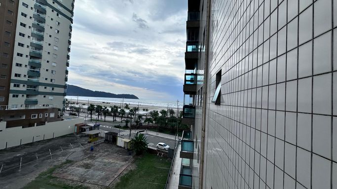 Vista para o mar da sacada da sala.