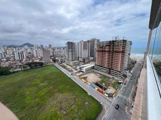 Vista para o mar da sacada gourmet.