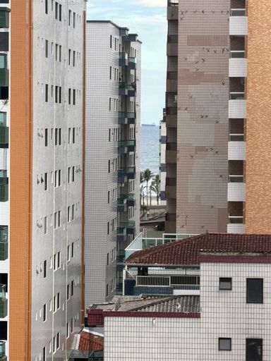 Vista para o mar da sacada.