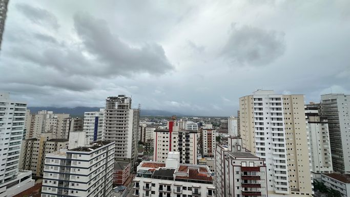 Vista livre da sacada gourmet.