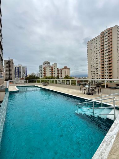 Piscina.