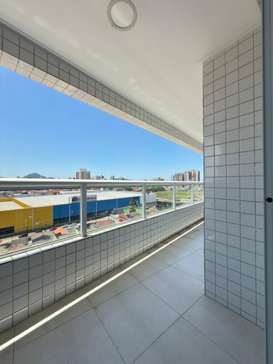 Sacada gourmet com vista para o mar.