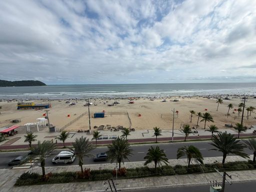 Vista para o mar do dormitório.