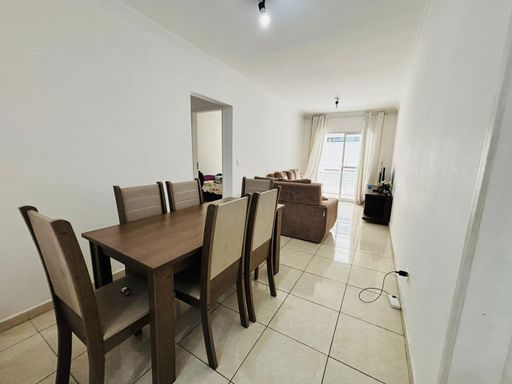 Sala de 2 ambientes.