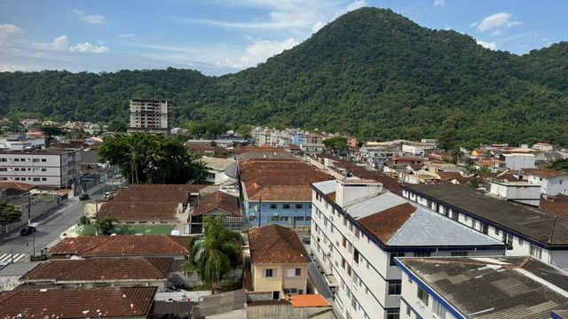 Vista para a montanha da sacada gourmet.