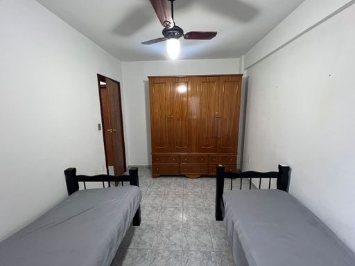 Primeiro dormitório.