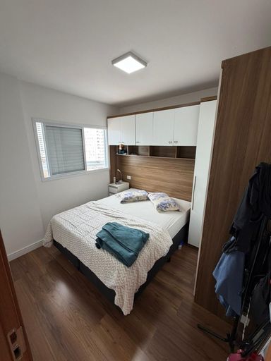 Dormitório planejado com ar-condicionado.