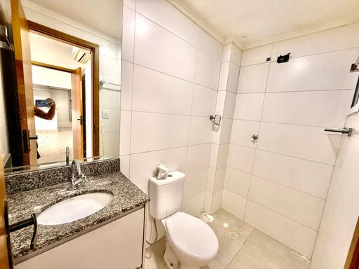WC social.