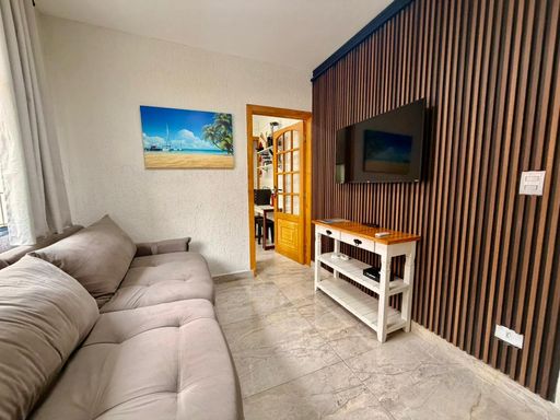 Sala bem iluminada
