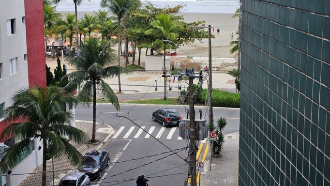 Vista para o mar da sacada.
