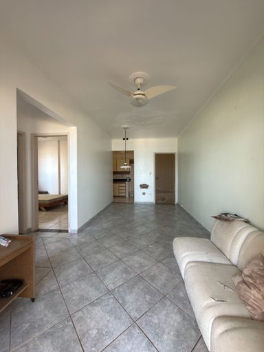 Sala ampla de 2 ambientes com sacada.