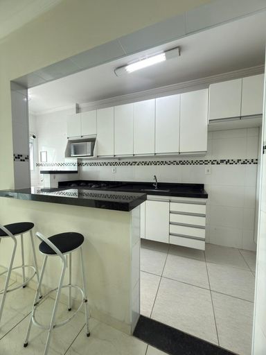 Cozinha americana planejada.