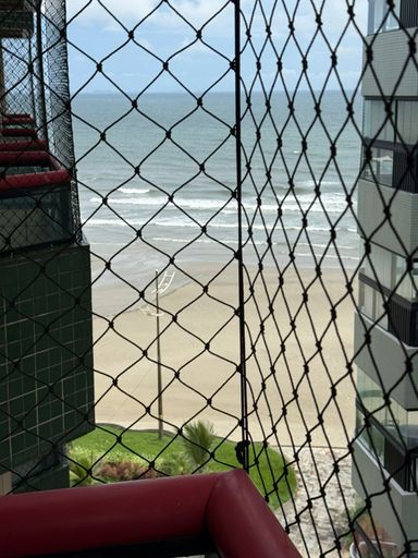 Vista para o mar da sacada do dormitório.