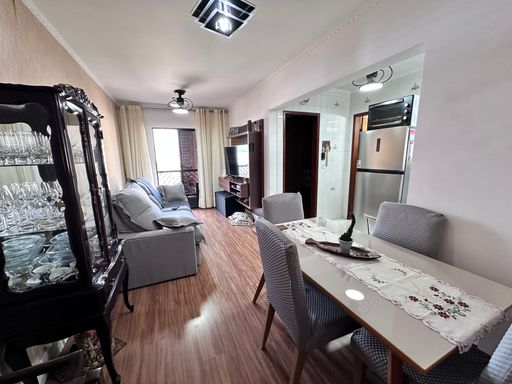 Sala de 2 ambientes.