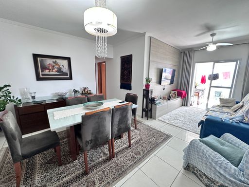 Sala de 2 ambientes.