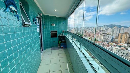 Sacada gourmet envidraçada.