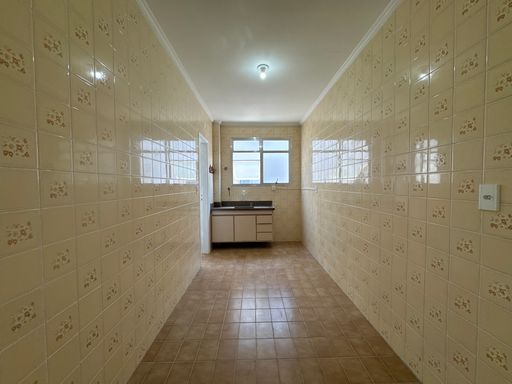 Cozinha espaçosa.