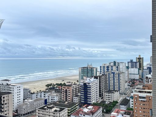 Vista para o mar da sacada gourmet.