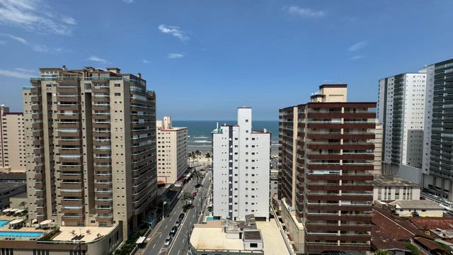 Vista para o mar da sacada gourmet.