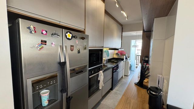 Cozinha americana planejada.