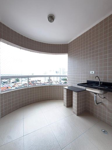 Sacada gourmet com vista para o mar.