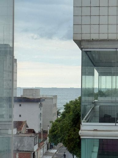 Vista para o mar da sacada.