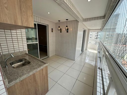 Sacada gourmet envidraçada.